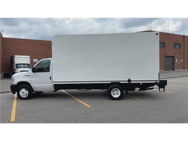 2019 Ford E-450 Cutaway  (Stk: NP8074) in Vaughan - Image 6 of 31