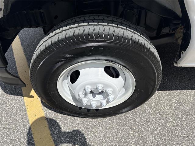 2019 Ford E-450 Cutaway  (Stk: NP8074) in Vaughan - Image 10 of 31