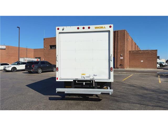 2019 GMC Savana Cutaway Work Van (Stk: NP5252) in Vaughan - Image 8 of 32