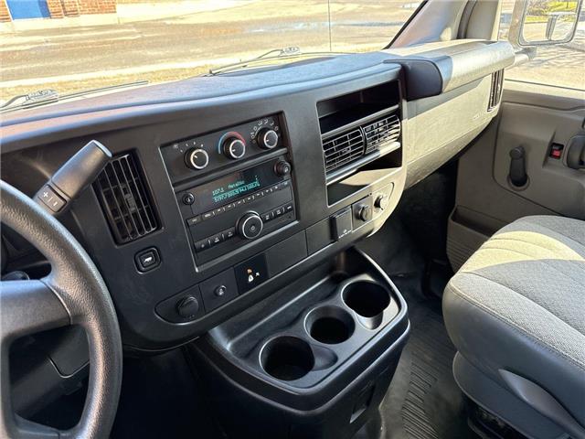 2019 GMC Savana Cutaway Work Van (Stk: NP5252) in Vaughan - Image 18 of 32
