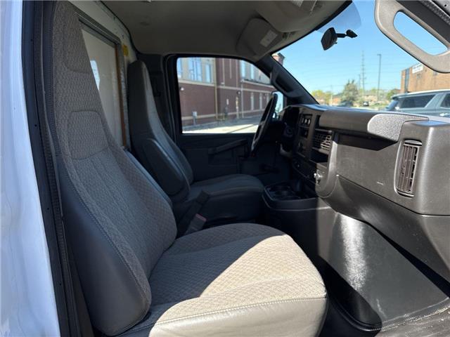 2019 GMC Savana Cutaway Work Van (Stk: NP5252) in Vaughan - Image 20 of 32