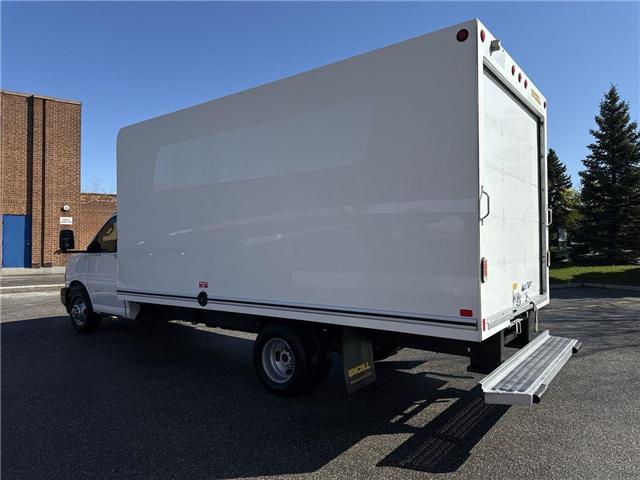 2019 GMC Savana Cutaway Work Van (Stk: NP5252) in Vaughan - Image 24 of 32