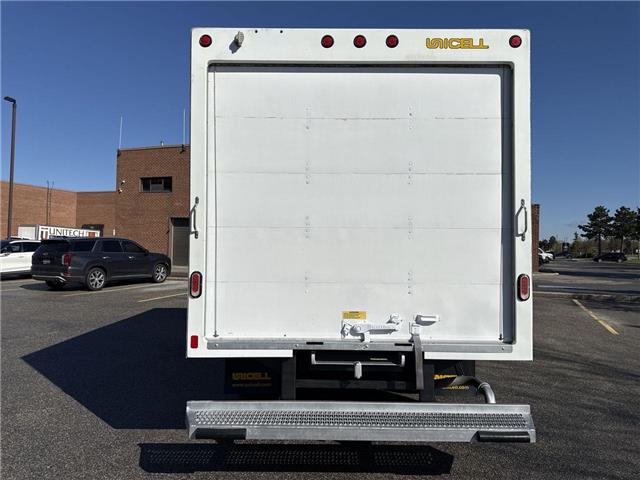 2019 GMC Savana Cutaway Work Van (Stk: NP5252) in Vaughan - Image 25 of 32