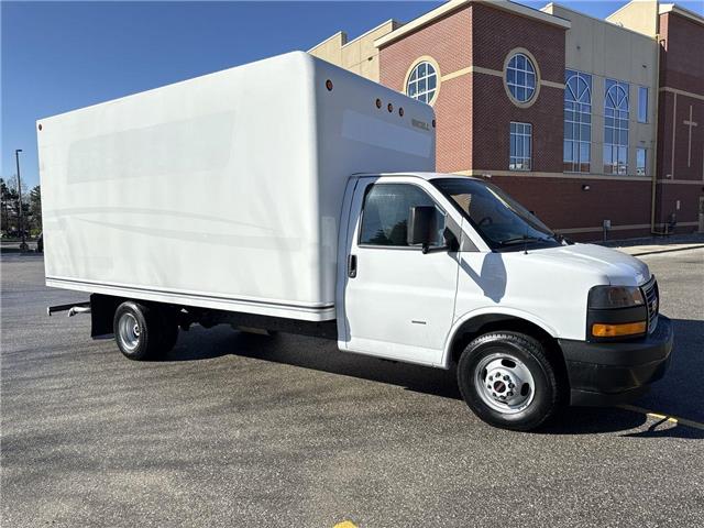 2019 GMC Savana Cutaway Work Van (Stk: NP5252) in Vaughan - Image 28 of 32