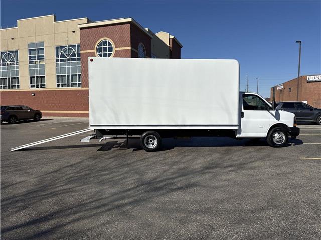 2019 GMC Savana Cutaway Work Van (Stk: NP5252) in Vaughan - Image 32 of 32