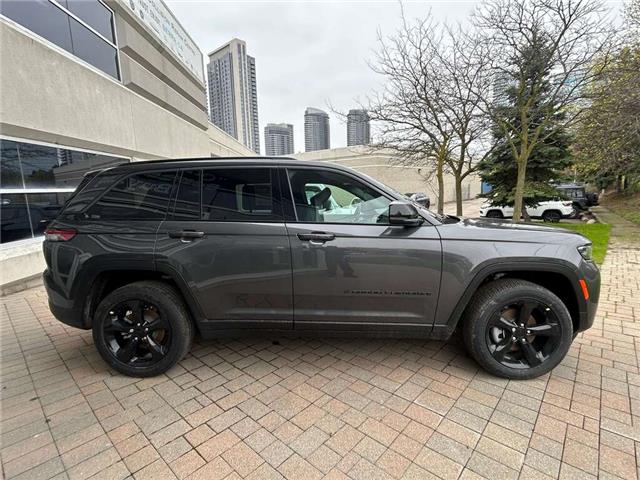 2026 Jeep Grand Cherokee Base (Stk: 26-0077) in Toronto - Image 5 of 18 2026 Jeep Grand Cherokee Base (Stk: 26-0077) in Toronto - Image 5 of 18