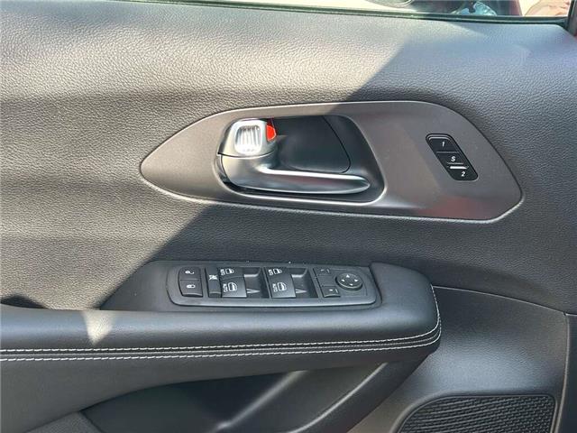 2026 Chrysler Pacifica Select (Stk: 26-0110) in Toronto - Image 8 of 18