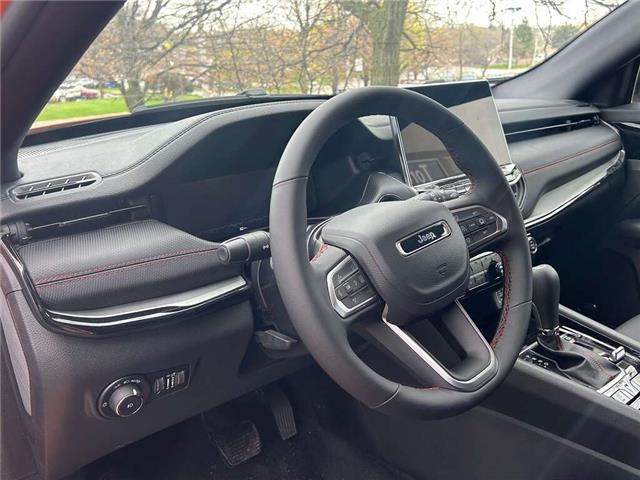 2026 Jeep Compass Trailhawk (Stk: 26-0113) in Toronto - Image 7 of 18