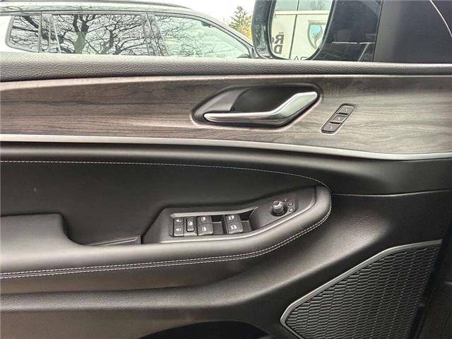2026 Jeep Grand Cherokee Base (Stk: 26-0120) in Toronto - Image 11 of 16
