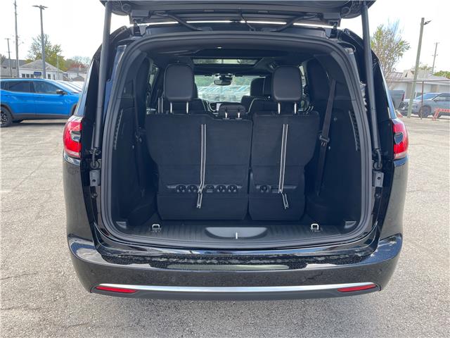 2027 Chrysler Pacifica Select (Stk: 106543) in St. Thomas - Image 10 of 19