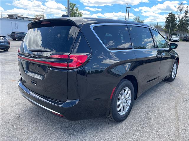 2027 Chrysler Pacifica Select (Stk: 106543) in St. Thomas - Image 5 of 19