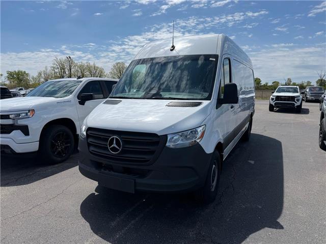 2025 Mercedes-Benz Sprinter 2500 High Roof 4-Cyl Diesel (Stk: LC00351F) in Tilbury - Image 1 of 1