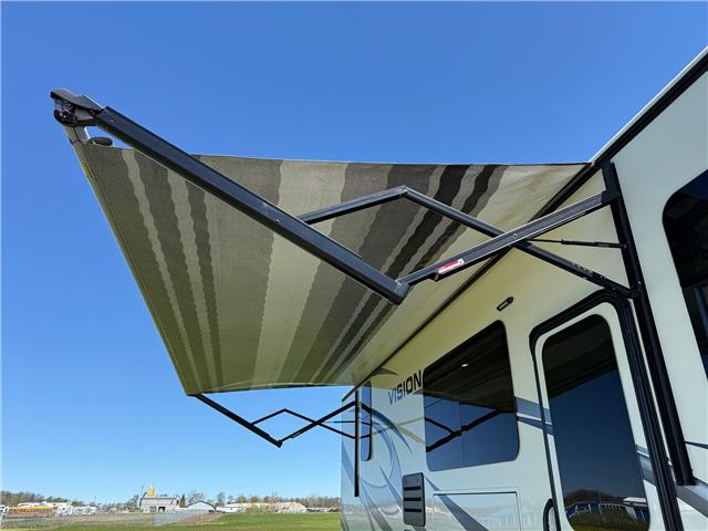 2022 Ford F-53 Motorhome Chassis Base (Stk: A13841) in Watford - Image 13 of 31