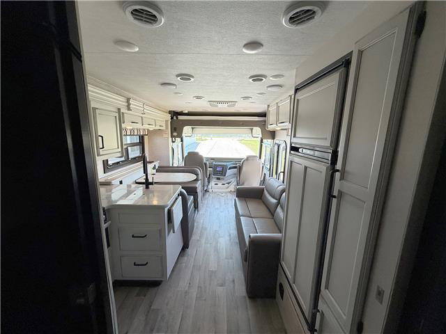 2022 Ford F-53 Motorhome Chassis Base (Stk: A13841) in Watford - Image 31 of 31
