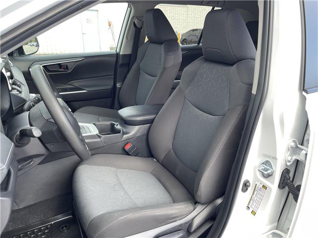 2025 Toyota RAV4 Hybrid LE (Stk: 12108451A) in Concord - Image 22 of 39