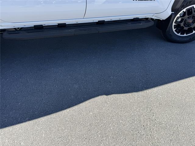 2026 Toyota Tacoma Hybrid Base (Stk: T064436) in Cranbrook - Image 17 of 20