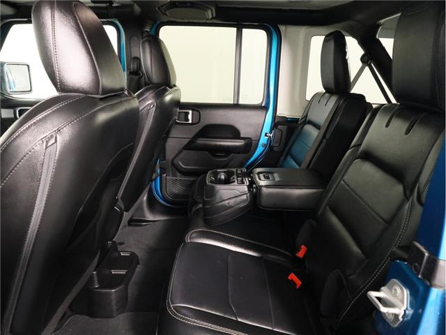 2020 Jeep Wrangler Unlimited Sahara (Stk: A21023) in Calgary - Image 12 of 22