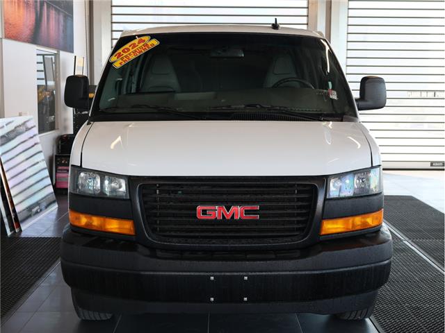 2024 GMC Savana 2500 Work Van (Stk: B20154) in Calgary - Image 2 of 15