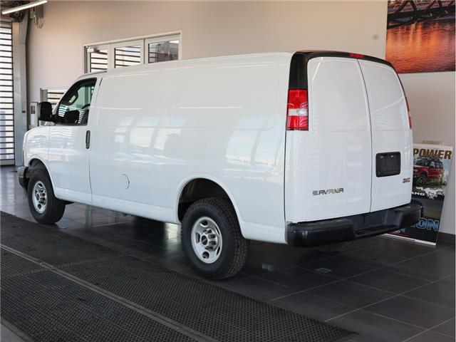 2024 GMC Savana 2500 Work Van (Stk: B20154) in Calgary - Image 5 of 15