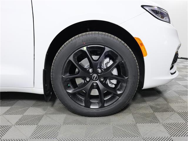 2026 Chrysler Pacifica Select (Stk: 26T199) in Calgary - Image 4 of 19