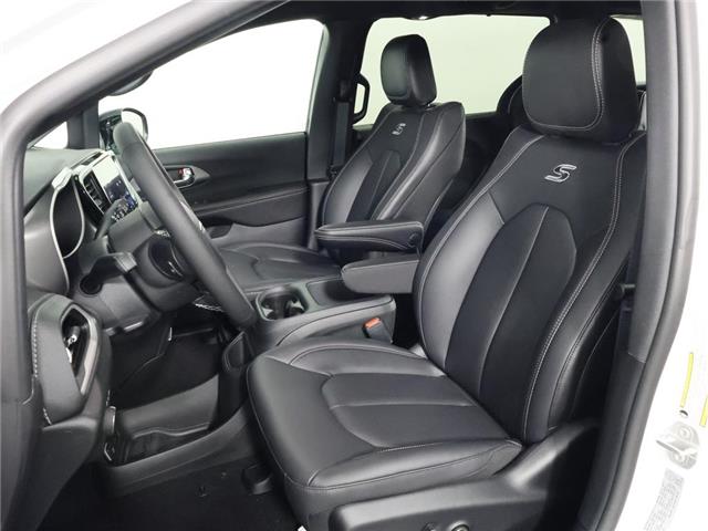2026 Chrysler Pacifica Select (Stk: 26T199) in Calgary - Image 14 of 19