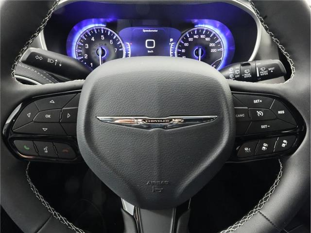 2026 Chrysler Pacifica Select (Stk: 26T199) in Calgary - Image 16 of 19