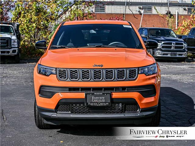2026 Jeep Compass Sport (Stk: TT2452) in Burlington - Image 2 of 31