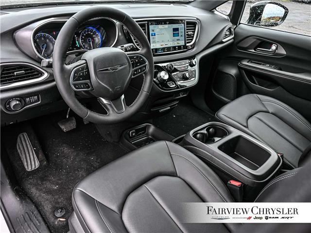 2026 Chrysler Grand Caravan SXT (Stk: TR2553) in Burlington - Image 13 of 31