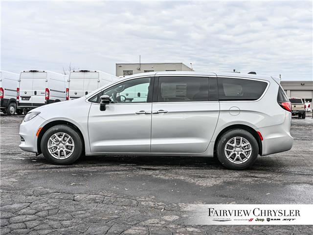 2026 Chrysler Grand Caravan SXT (Stk: TR2557) in Burlington - Image 3 of 33 2026 Chrysler Grand Caravan SXT (Stk: TR2557) in Burlington - Image 3 of 33