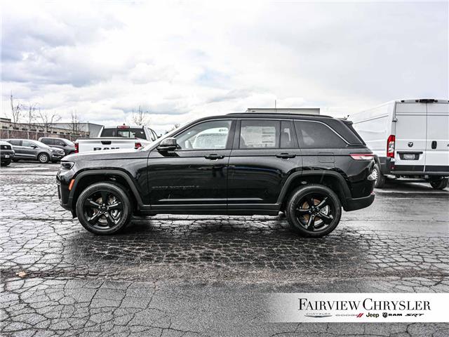 2026 Jeep Grand Cherokee Base (Stk: TC2587) in Burlington - Image 3 of 32