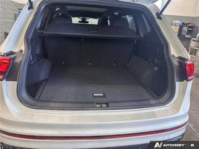 2023 Volkswagen Tiguan Comfortline R-Line Black (Stk: 166342) in London - Image 12 of 26
