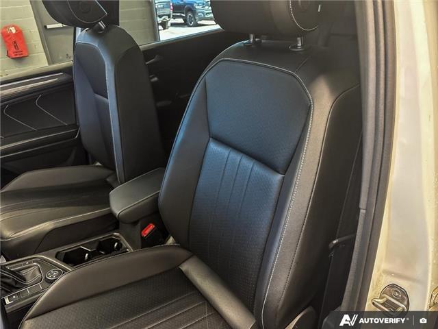 2023 Volkswagen Tiguan Comfortline R-Line Black (Stk: 166342) in London - Image 20 of 26