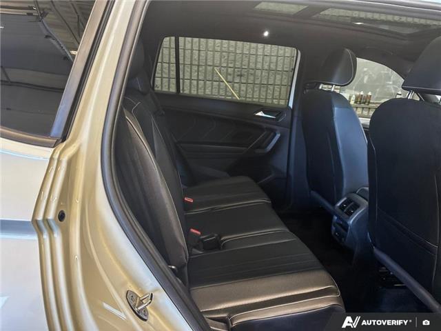 2023 Volkswagen Tiguan Comfortline R-Line Black (Stk: 166342) in London - Image 23 of 26