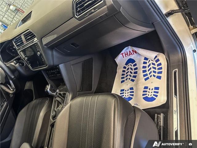 2023 Volkswagen Tiguan Comfortline R-Line Black (Stk: 166342) in London - Image 25 of 26
