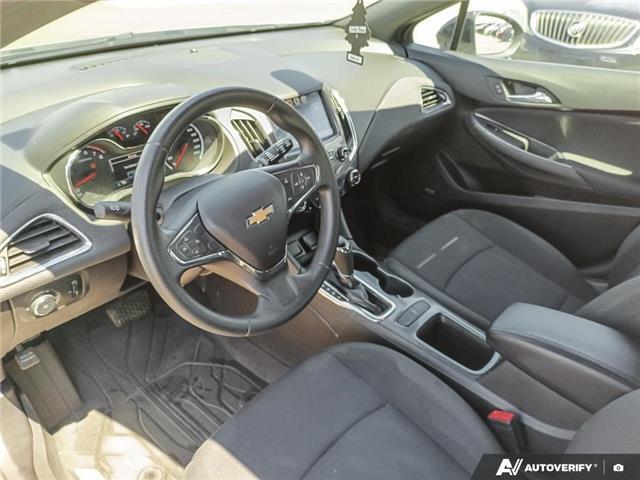2018 Chevrolet Cruze LT Auto (Stk: 166350) in London - Image 13 of 26