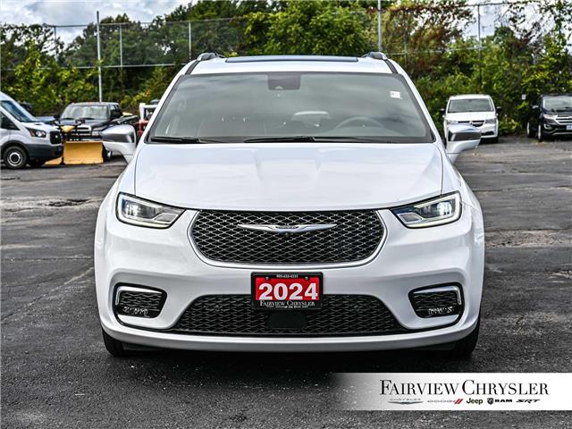 2024 Chrysler Pacifica Hybrid Pinnacle (Stk: U21251) in Burlington - Image 2 of 35
