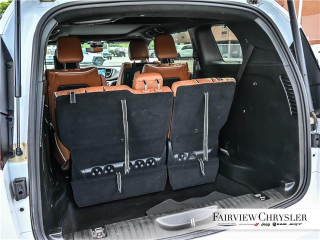 2024 Chrysler Pacifica Hybrid Pinnacle (Stk: U21251) in Burlington - Image 6 of 35