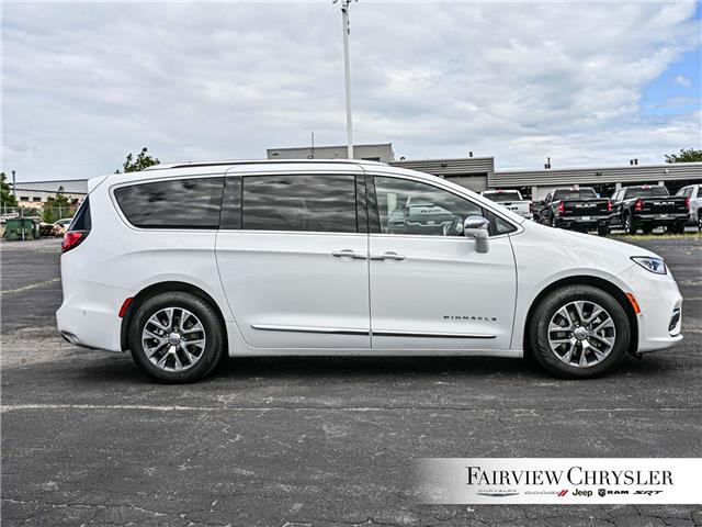 2024 Chrysler Pacifica Hybrid Pinnacle (Stk: U21251) in Burlington - Image 12 of 35