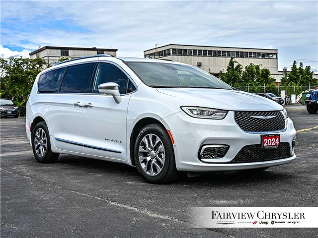 2024 Chrysler Pacifica Hybrid Pinnacle (Stk: U21251) in Burlington - Image 13 of 35