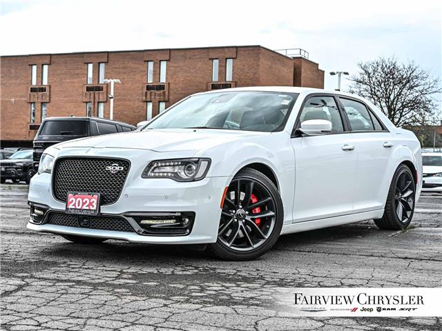 2023 Chrysler 300 C (Stk: U21505) in Burlington - Image 2 of 34