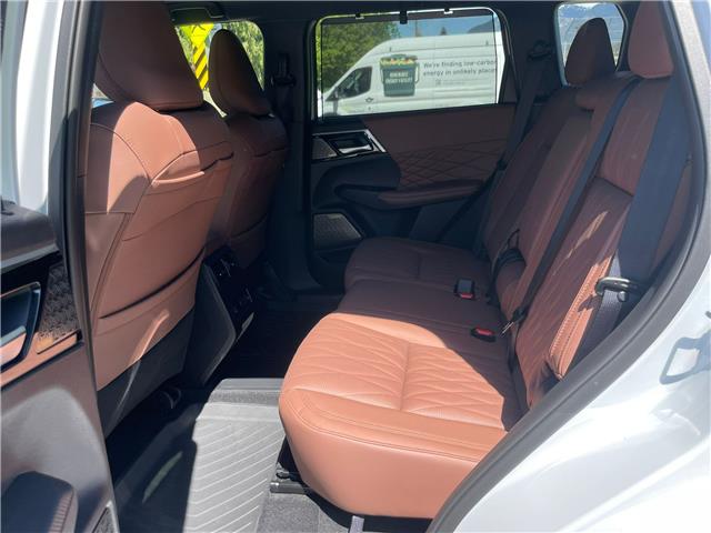 2026 Mitsubishi Outlander PHEV GT (Stk: 610585) in North Vancouver - Image 11 of 13