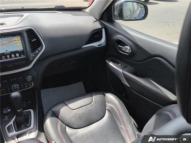 2018 Jeep Cherokee Trailhawk (Stk: SU7769) in Calgary - Image 24 of 24 2018 Jeep Cherokee Trailhawk (Stk: SU7769) in Calgary - Image 24 of 24