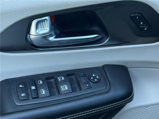 2022 Chrysler Pacifica Touring L (Stk: 26128) in Sudbury - Image 13 of 25