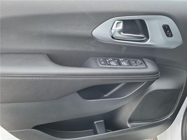 2026 Chrysler Pacifica Limited (Stk: 260340) in Windsor - Image 11 of 26