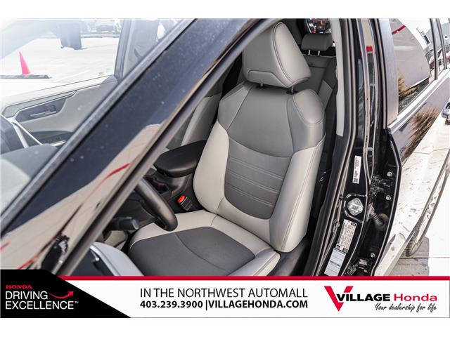 2019 Toyota RAV4 Limited (Stk: VR0537B) in Calgary - Image 13 of 34