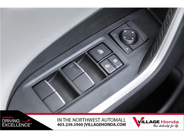 2019 Toyota RAV4 Limited (Stk: VR0537B) in Calgary - Image 12 of 34