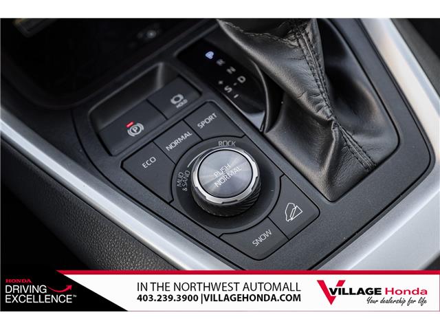 2019 Toyota RAV4 Limited (Stk: VR0537B) in Calgary - Image 22 of 34
