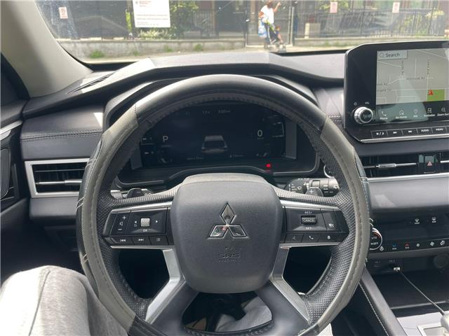 2023 Mitsubishi Outlander SEL (Stk: 618502A) in North Vancouver - Image 8 of 14