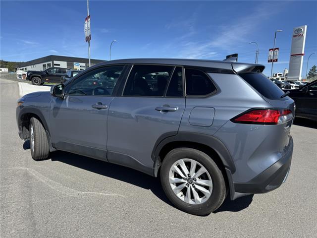 2022 Toyota Corolla Cross LE (Stk: V105704A) in Cranbrook - Image 3 of 20