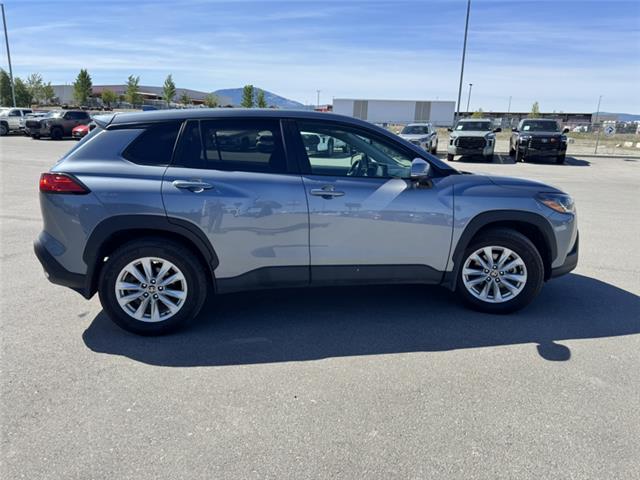 2022 Toyota Corolla Cross LE (Stk: V105704A) in Cranbrook - Image 6 of 20
